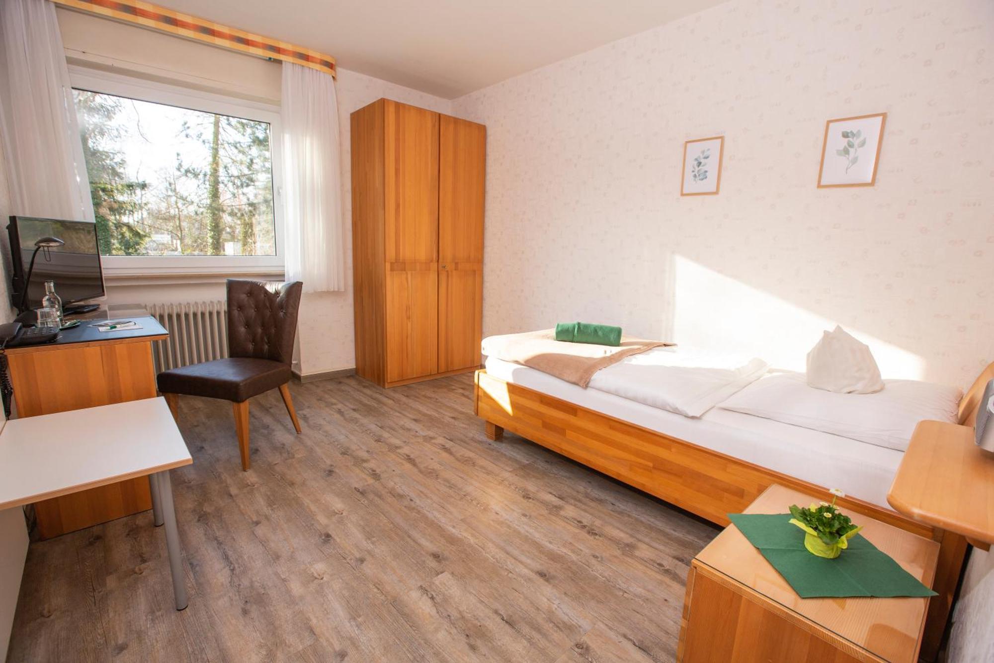 Hotel-Pension Haus Holtdirk Lippstadt Exterior photo