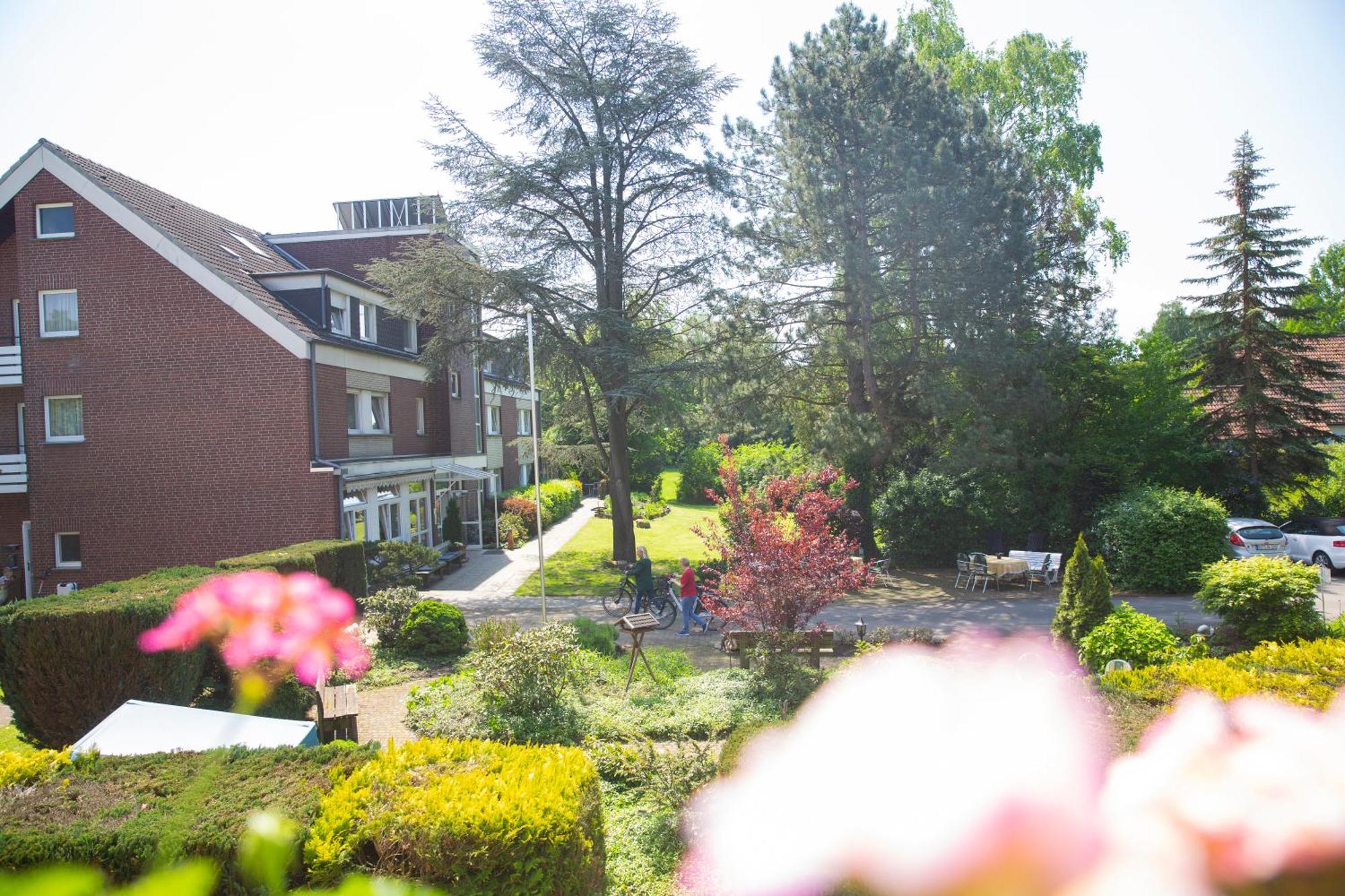 Hotel-Pension Haus Holtdirk Lippstadt Exterior photo